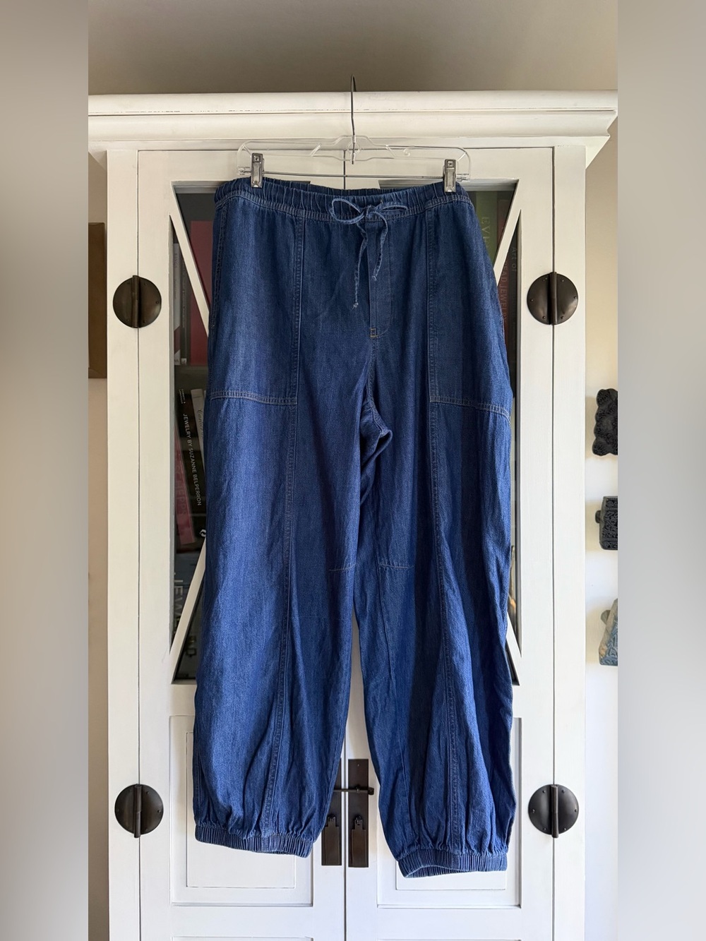 Old Navy Mid Rise Balloon Pants - Picture 3 of 7